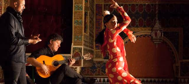 Espectáculo flamenco en Torres Bermejas