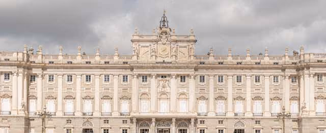 Visita guiada por el Palacio Real